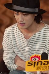 组图：霓虹星赤西仁 我会讲中文我要上头条