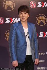 组图：各路音乐人齐聚金曲奖 星光熠熠