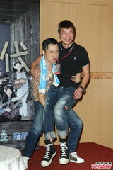 组图：多变哈林(庾澄庆)唱金曲 登小巨蛋万人同欢