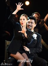 组图：IVY蕾丝镂空加黑丝 性感妖媚