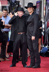 组图：女神们都很拼！阿尔芭甜美伊娃格林妖冶