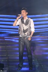 【明星生日会】8.29谢霆锋裴勇俊各路型男汇