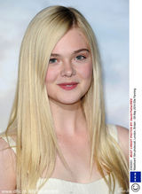 组图：安吉丽娜霸气外露 艾丽-范宁性感迷人