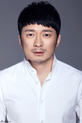 组图：田重最新写真曝光 简约时尚尽显成熟魅力