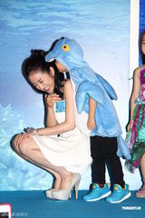 组图：林依晨自称不急恋爱 性格慢热不愿相亲