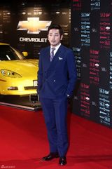 组图：韩国SIA时尚颁奖举行 张东健获大奖