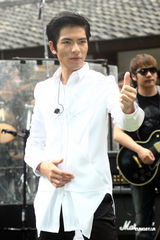 组图：萧敬腾行程满爆发嗜睡症 自信专辑没修饰