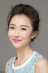 组图：《把爱带回家》潘时七演绎新时代女性