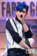 组图：Super Junior回归再夺冠 T-ara等女团性感大对决