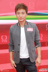 组图：刘松仁汪明荃合作新剧 钟嘉欣不敢迟到