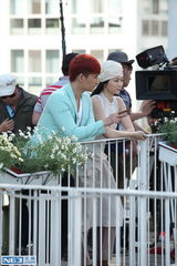 组图：至上励合变90后演绎《奇葩派》