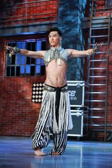 组图：《好舞蹈》“男孔雀”致敬杨丽萍遭批