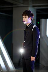 组图：EXO-K霸气献唱 跪地热舞魅力难挡