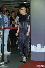 彭国华获授金曲特别贡献奖 遗孀张小燕激动(图)