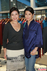 组图：钟楚红办慈善摄影展 不敢与周润发合作