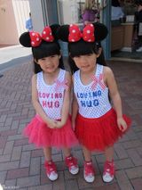 组图：台湾萌娃双胞胎爆红成人肉景点