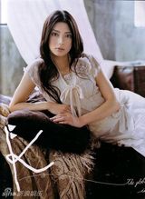 组图：演而优则唱——柴崎幸演戏唱歌两不误