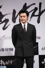 独家：《哭泣的男人》发布会张东健转型演杀手