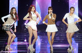 组图：T-ara等女团性感献唱 紧身打歌服露蛮腰
