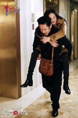 组图：《离婚律师》曝海报 姚晨变律政俏佳人