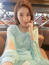 组图：郭美美涉赌博性交易被拘 奢华生活照盘点