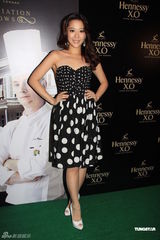 组图：汪诗诗汪圆圆姐妹花亮相 与罗霖吴婉芳相见欢