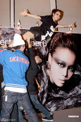 组图：容祖儿尾场演唱会性感热舞 动作狂野令人窒息 