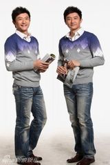 组图：涂松岩海量帅气私搭照多样造型