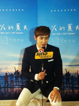 组图：尼坤称对形象不满意 不想靠脸吃饭