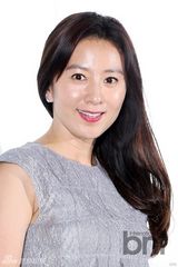 组图：崔始源郑雨盛李彩琳等众星亮相品牌展