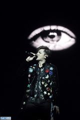 组图：罗志祥上海演唱会 花40万重做演出服