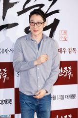 独家高清：金泰熙权相佑大咖齐捧场宋承宪新片