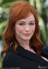 组图：《迷河》高斯林首执导筒 克里斯蒂娜灿笑