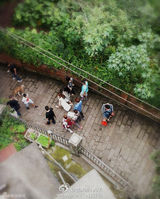 组图：《流星雨3》片场照 张翰吴映洁林荫漫步