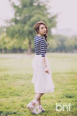 组图：韩星李烈音拍写真 清爽空灵似精灵