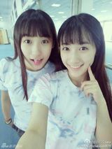 组图：复旦双胞胎姐妹花走红 清纯可爱电晕宅男