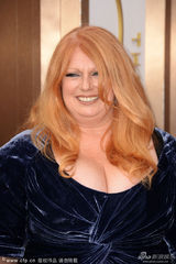 组图：86届奥斯卡红毯春风荡漾 女星争艳出高招