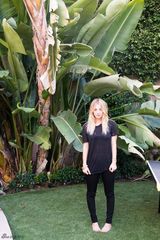 组图：“佩妮”凯莉-库科拍写真大展随性之美