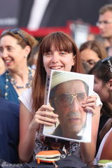 组图：《曼戈霍恩》阿尔帕西诺小女友母女抢镜