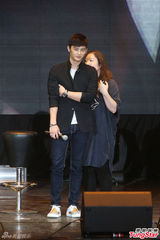 组图：徐仁国密集来台 抢钱不手软最爱臭豆腐