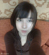 组图：日俄混血正妹走红网络 靓丽似漫画人物