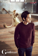 组图：韩星金汎(金范)写真 深邃眼神传递秋日暖意