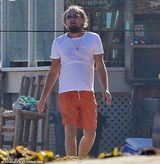 组图：莱昂纳多新自毁惊人 变衰老头依旧泡超模