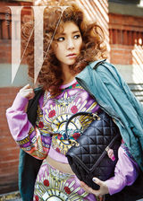 高清组图：朴韩星奢华大片 爆炸头摩登范儿