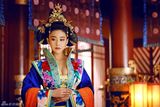 组图：《武则天》曝张馨予剧照 酥胸外露太妖艳
