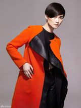 组图：李宇春WhyMe再曝海报 表情鬼马秀长腿