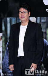 组图：韩片《群盗》试映 河正宇等出席