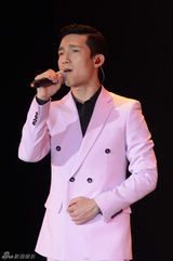 组图：华谊二十周年庆典红毯 刘德华等众星助阵