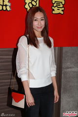 组图：黎耀祥黄浩然TVB重头戏《商战》杀青