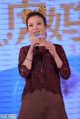 组图：《虎妈猫爸》赵薇佟大为老友相见槽点多